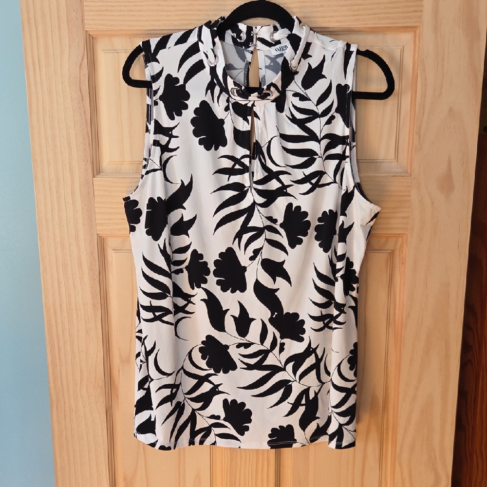 Avenue Black and White Floral Blouse